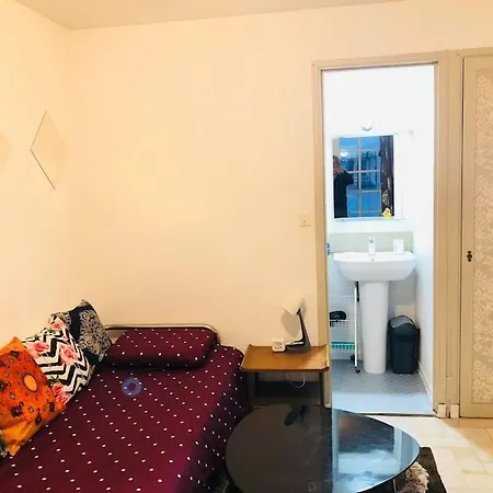 Apartment Proche Plages Juan Les Pins Petit Dans *