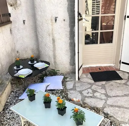 Proche Plages Juan Les Pins Petit Dans *